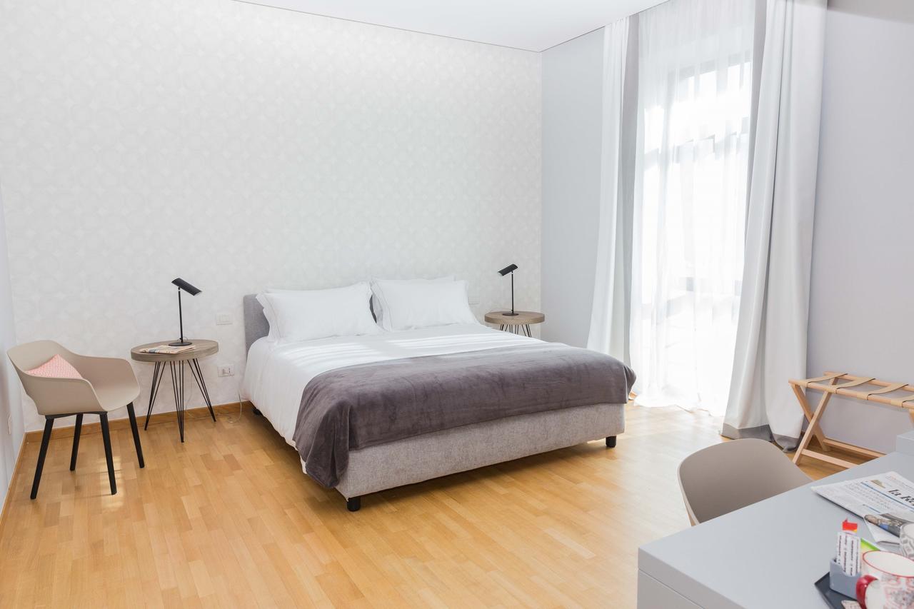 200 Rooms & Terrace Μπάρι Εξωτερικό φωτογραφία
